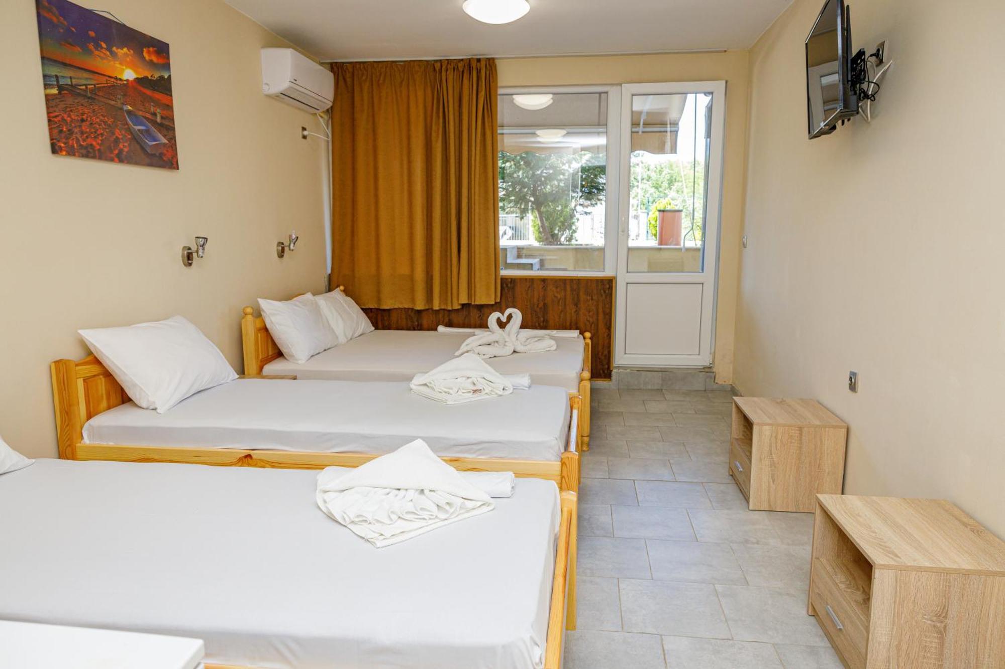 Silitur Central Ahtopol Exterior photo
